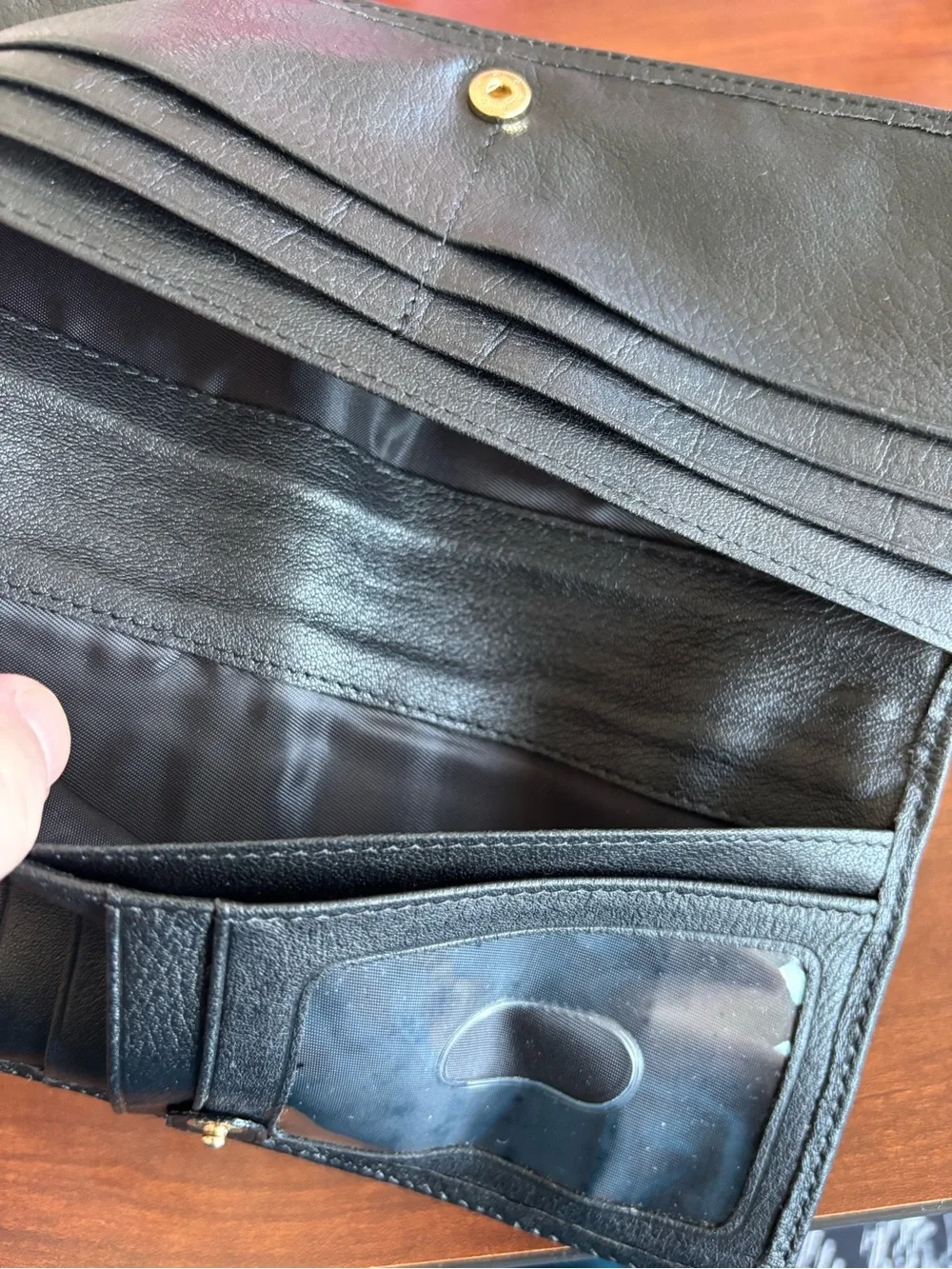 new Brahmin slim bifold smooth black leather wallet